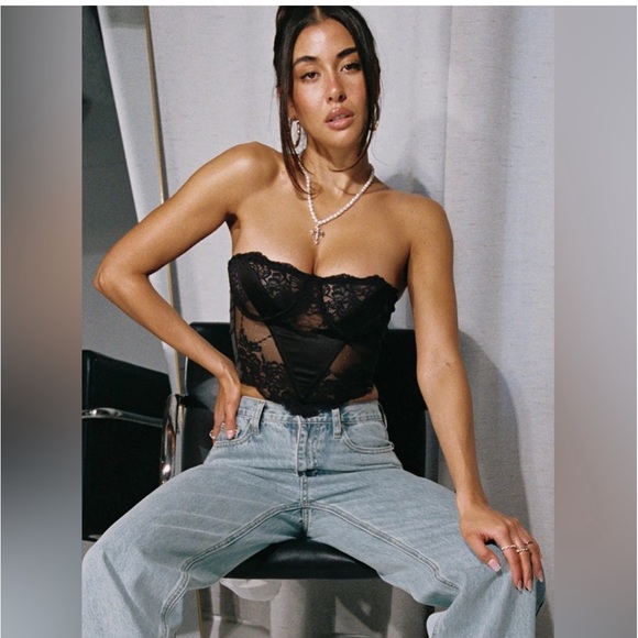 Princess Polly lace corset top - Picture 3 of 10